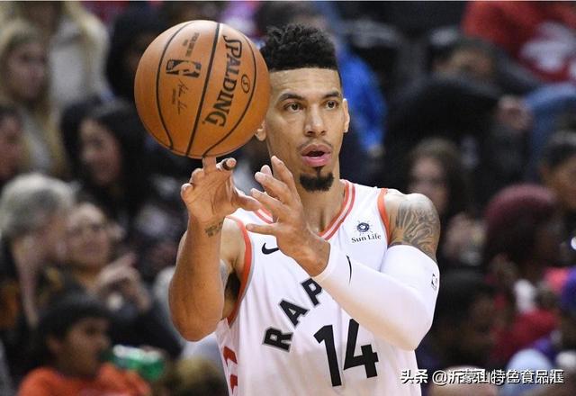 湖人vs独行侠丹尼格林三分追平